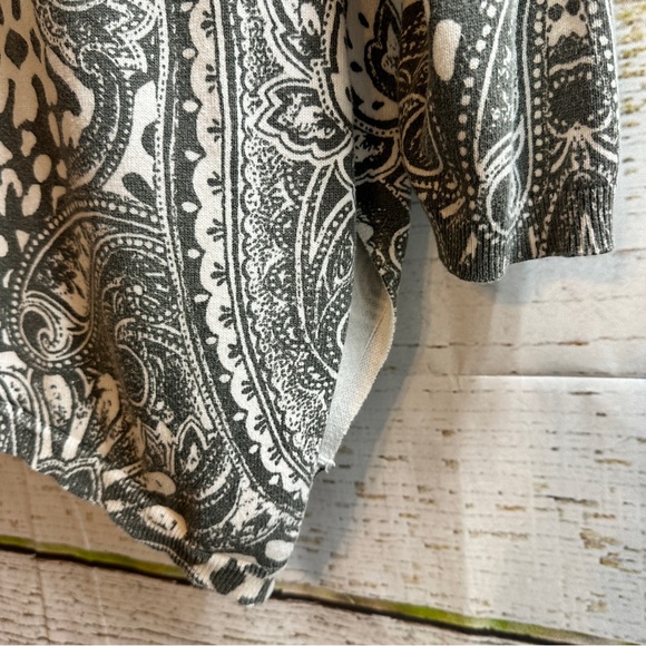 CHICOS SWEATER ASYMMETRICAL HEM Turtleneck Chicos Size 2 (Women’s Large) - Picture 3 of 10